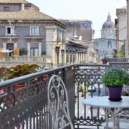 Bellini Inn Deluxe Катанія Екстер'єр фото