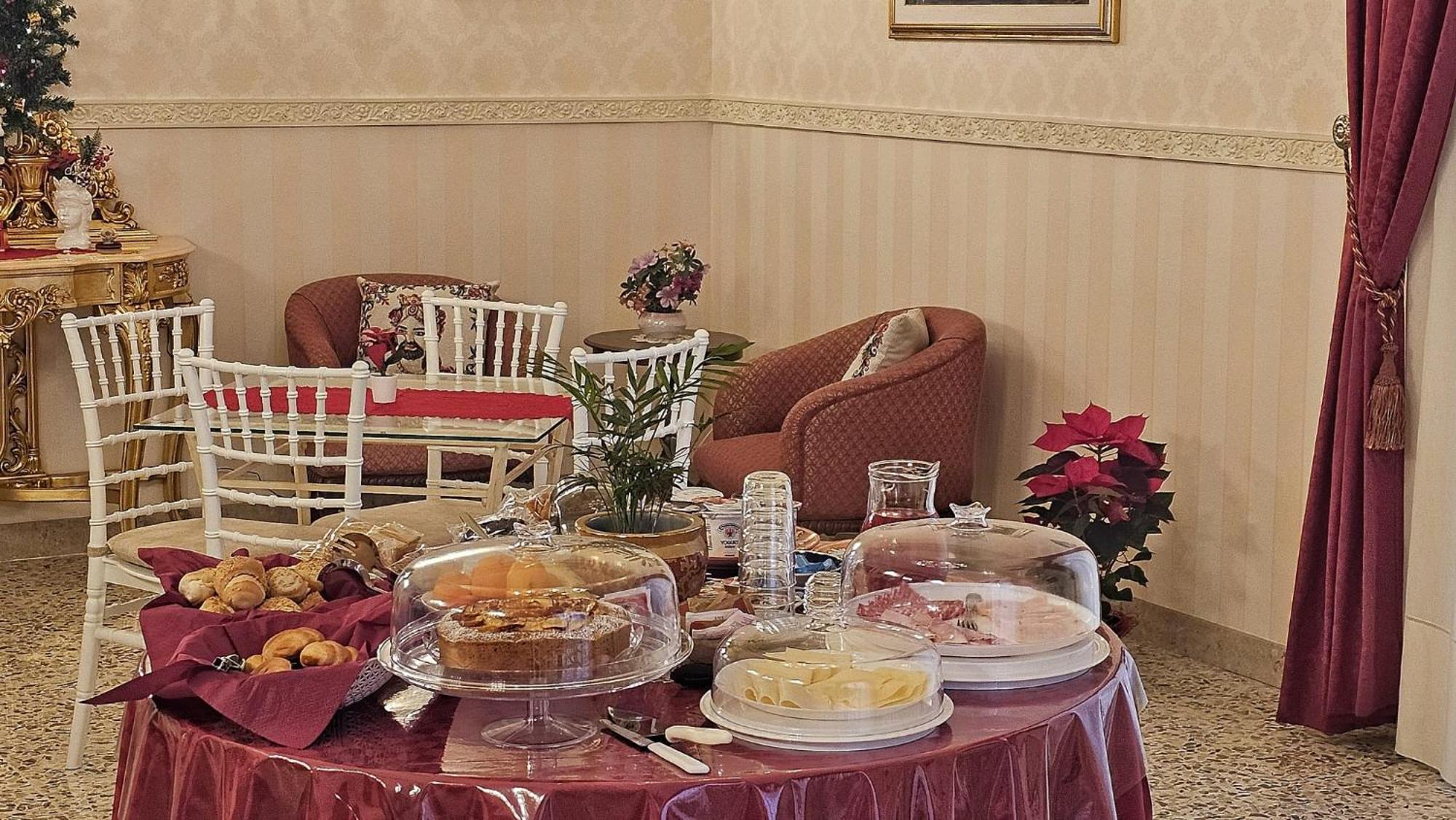 Bellini Inn Deluxe Катанія Екстер'єр фото